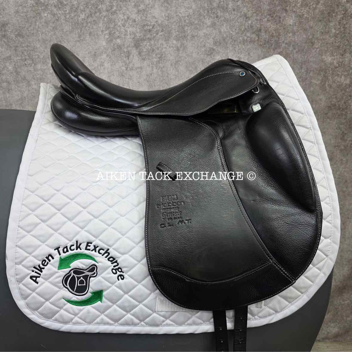 2015 Stubben Genesis Deluxe CL NT Dressage Saddle, 17.5" Seat with Biomex, 28cm Tree - Medium Narrow, Wool Flocked Panels