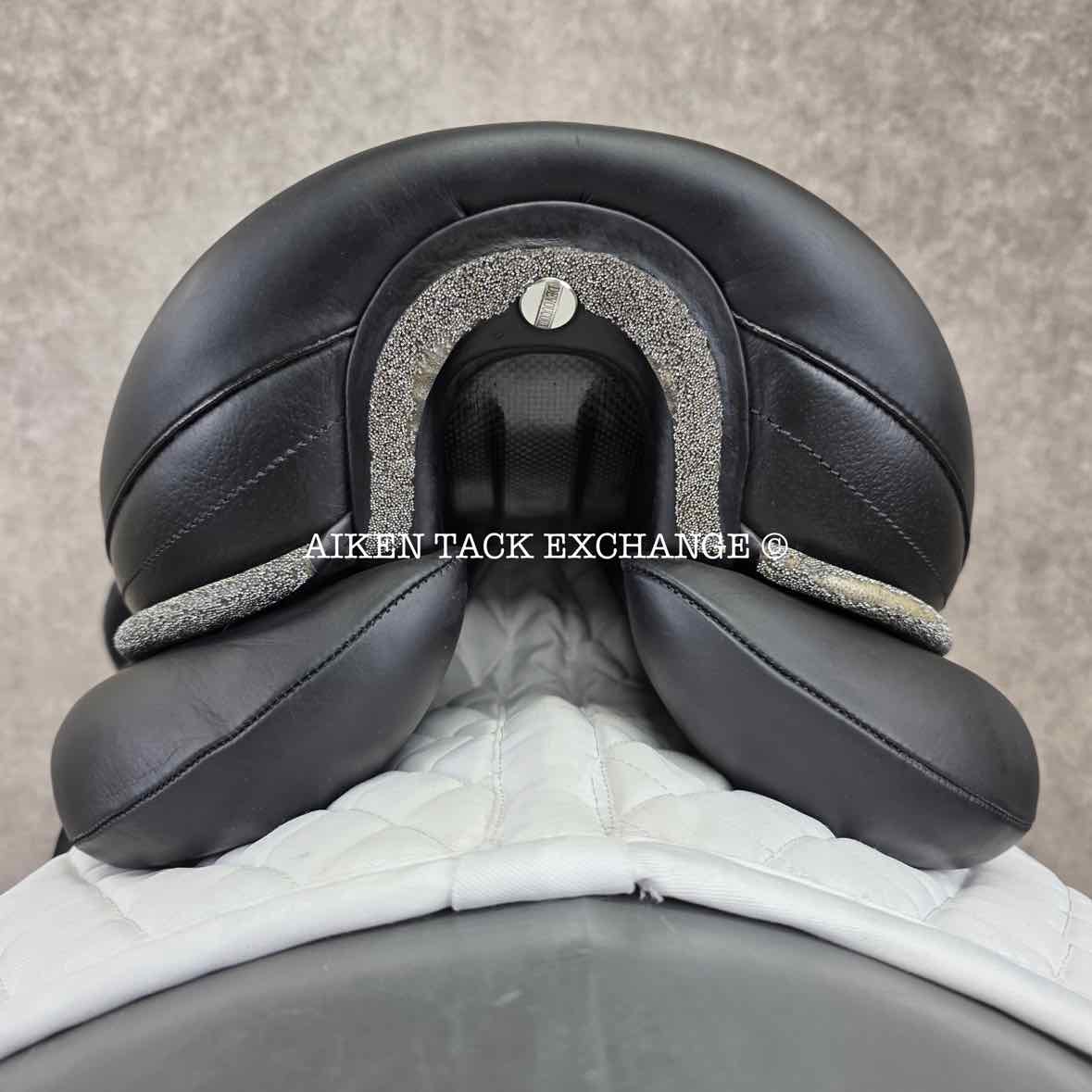 2017 Devoucoux Makila Harmonie Dressage Saddle, 17.5" Seat, Medium Tree, D3D Panels, Full Buffalo Leather