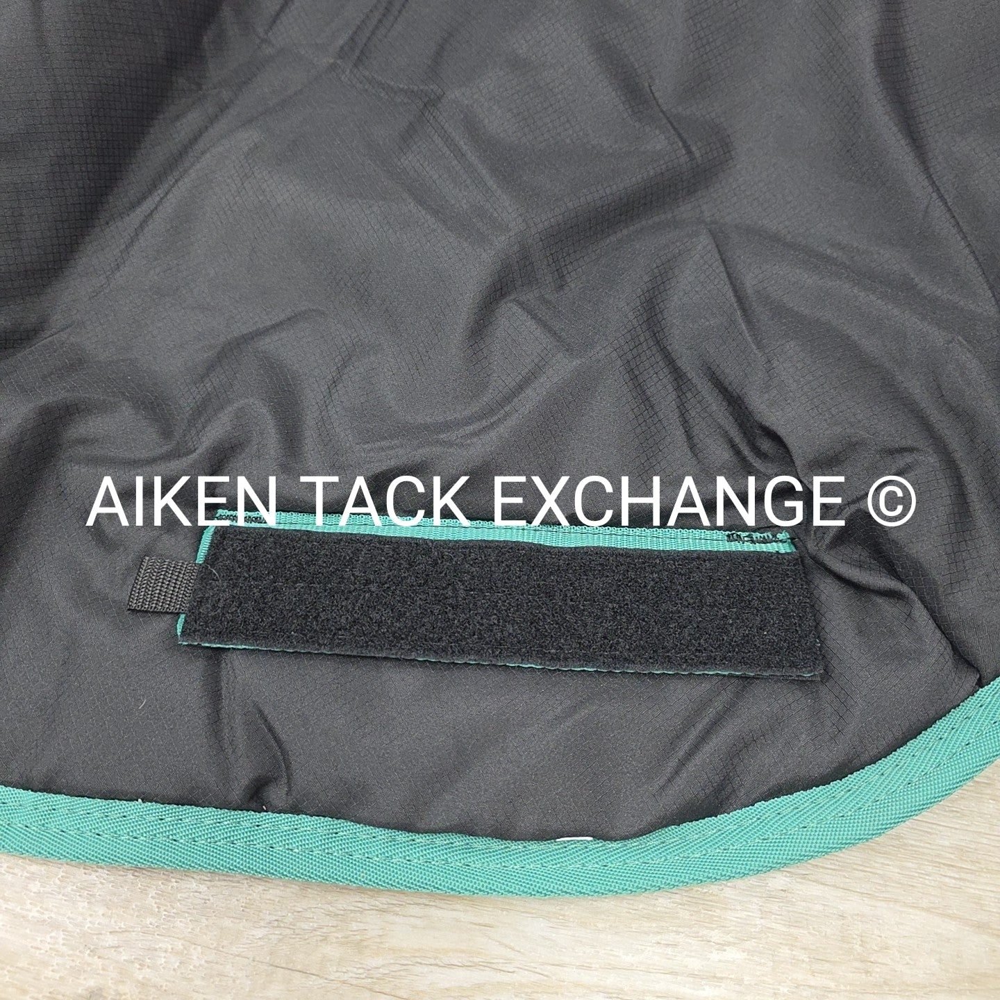 200G Neck Cover for Turnout Blanket