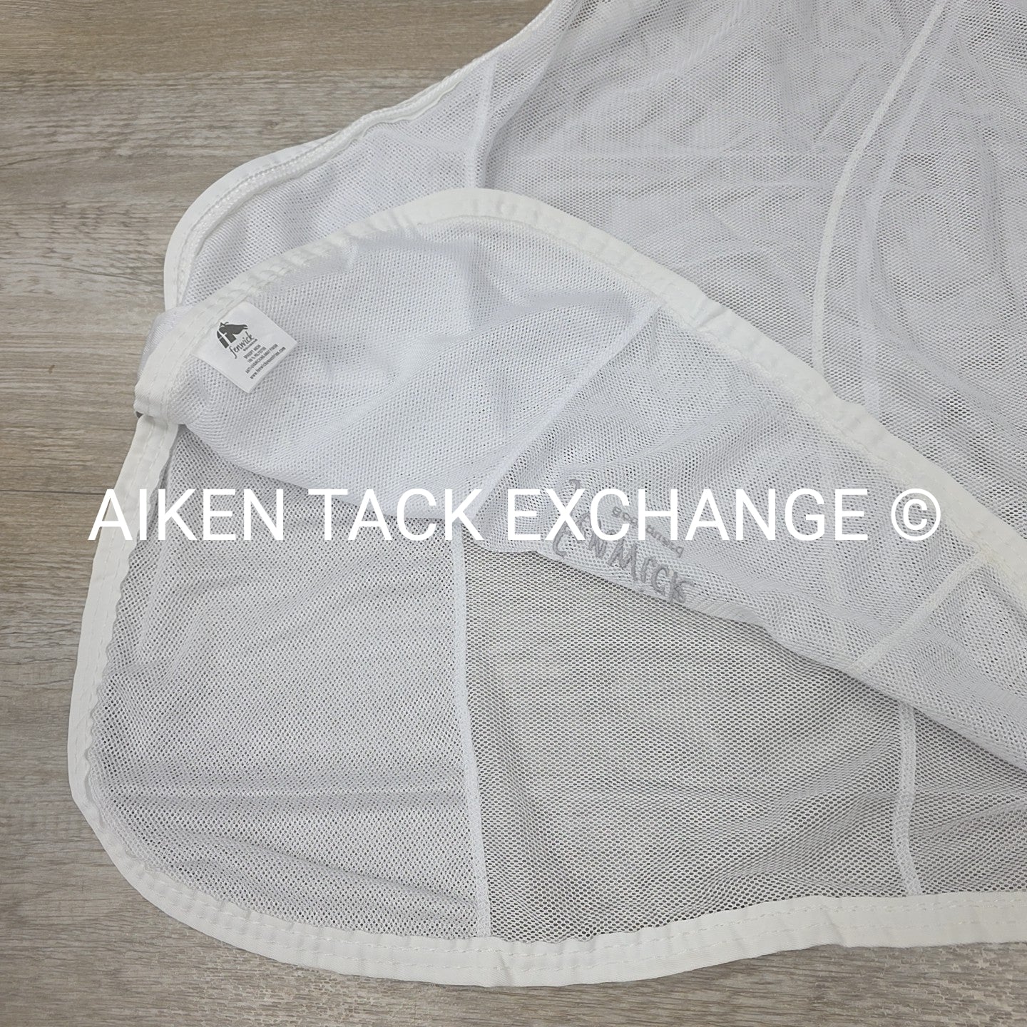 Fenwick Equestrian BodyGuard Mesh Cooler, White (has some marks) 60"