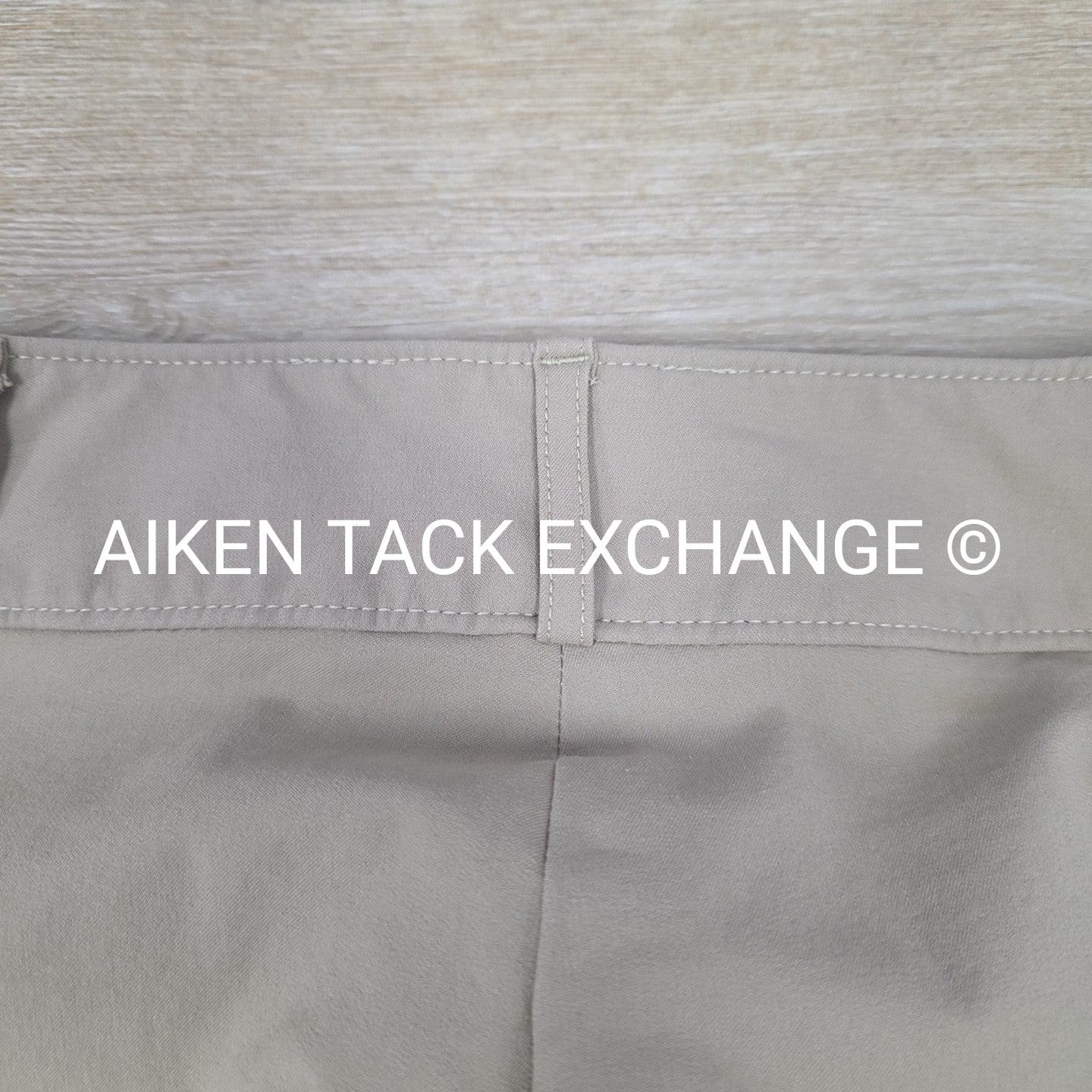 Tailored Sportsman Trophy Hunter Knee Patch Breeches, Size 28