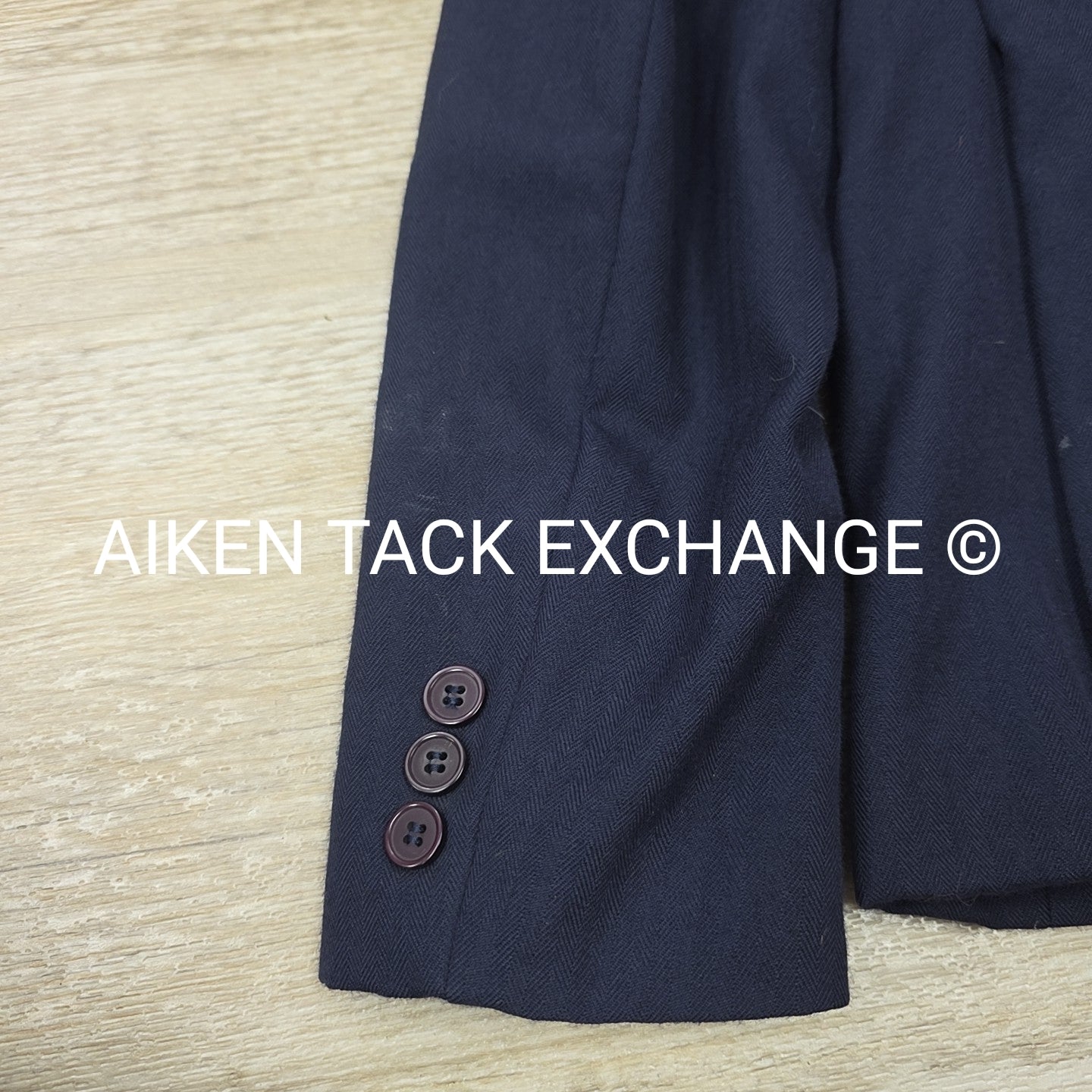 Platinum Show Coat, Size 10