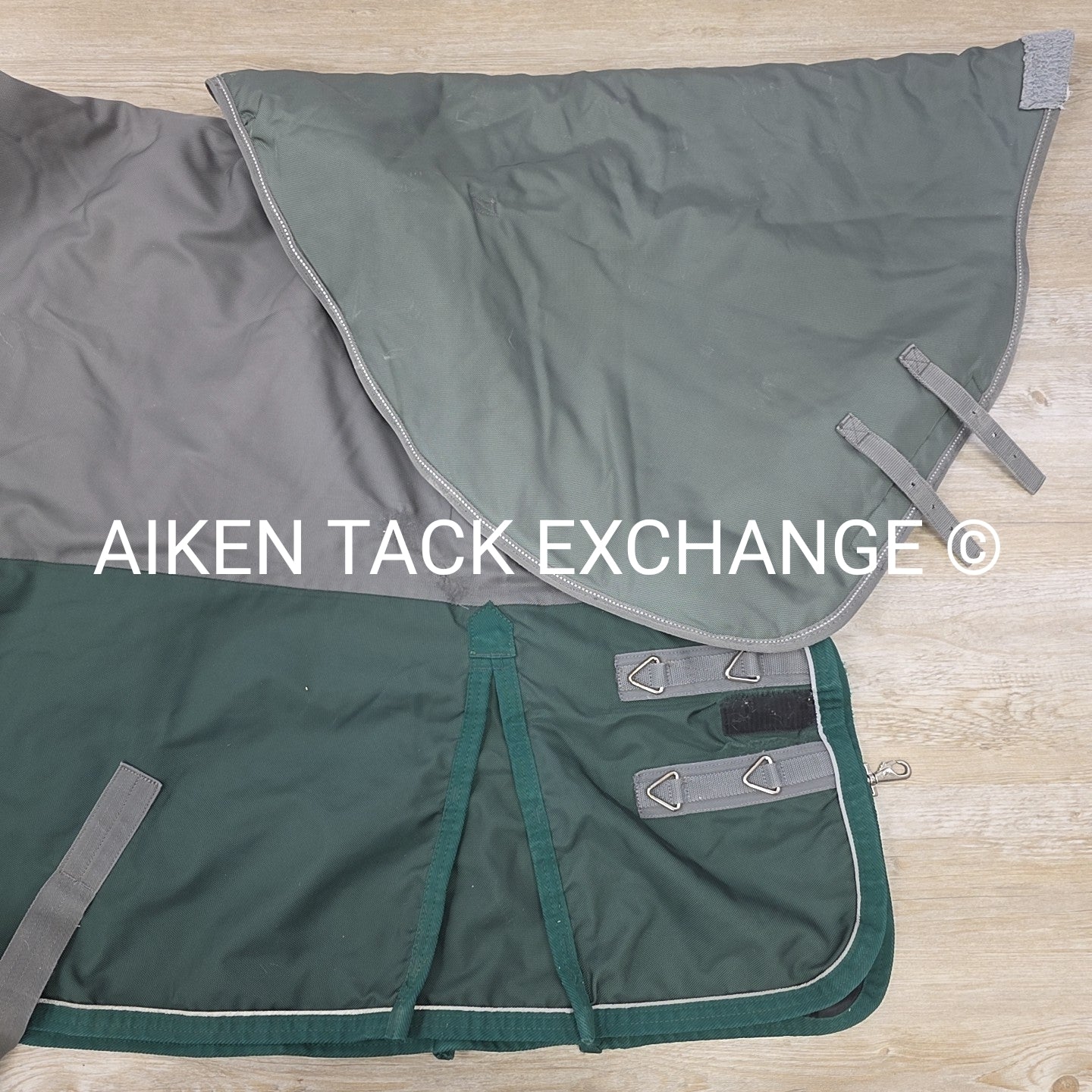 Dover Saddlery Riders International Medium Weight Turnout Blanket with Neck, 78"