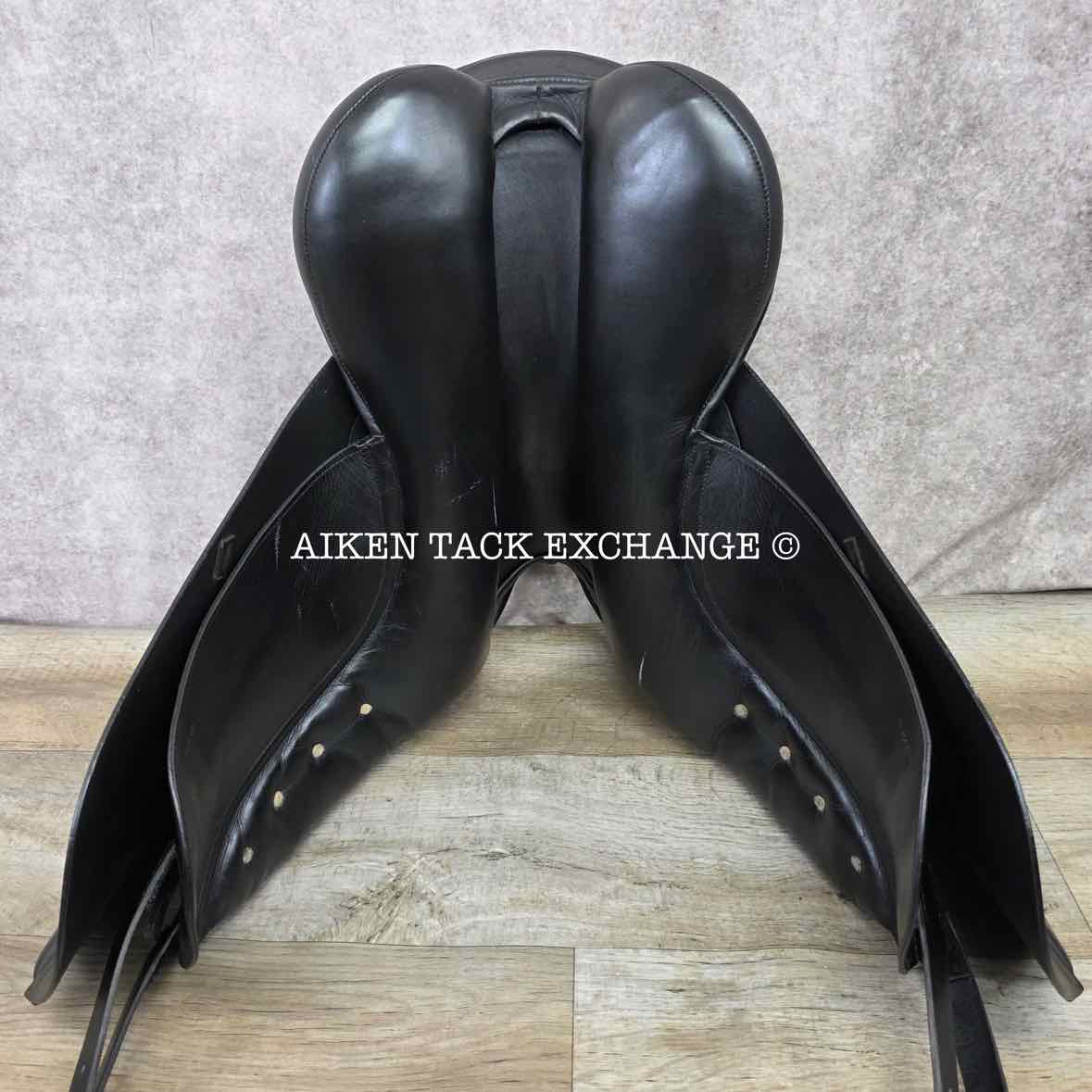 Albion SLK Dressage Saddle, 18" Seat, Medium Wide Tree, Wool Flocked Panels