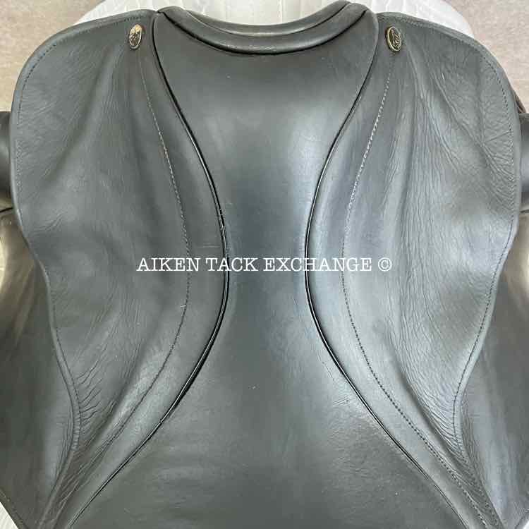 2005 County Perfection Dressage Saddle, 17.5" Seat, Adjustable Flap, M/MN Tree, Wool Flocked Panels