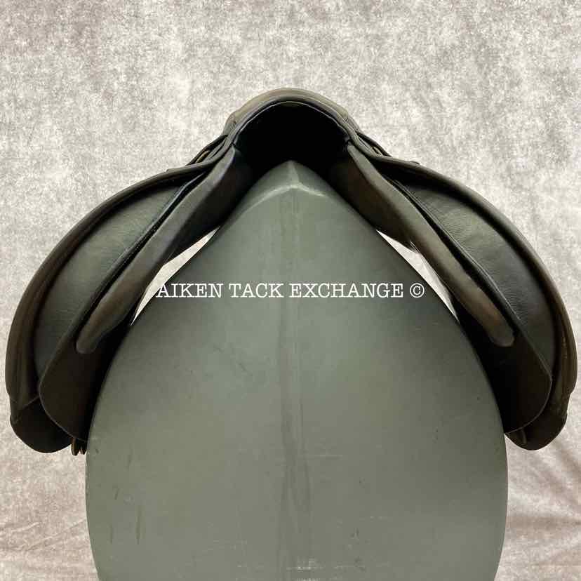 True Brit All Purpose Jump Saddle, 17" Seat, Medium Tree, Foam Panels