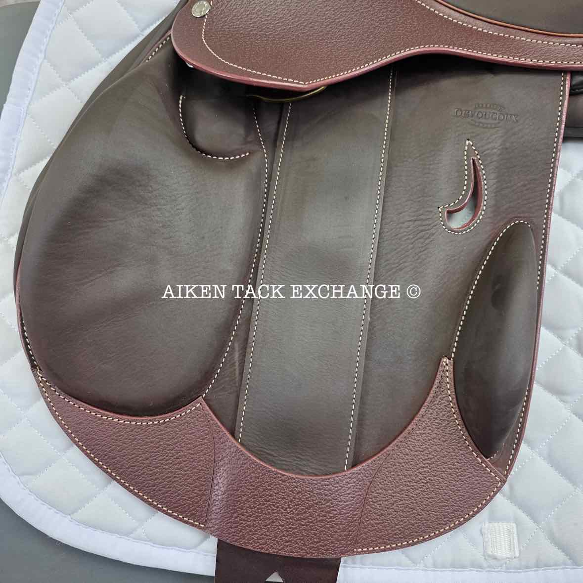 2023 Devoucoux Chiberta K Monoflap Jump Saddle, 16.5" Seat, 0KA Flap, Medium Tree, D3D Panels, Full Buffalo Leather