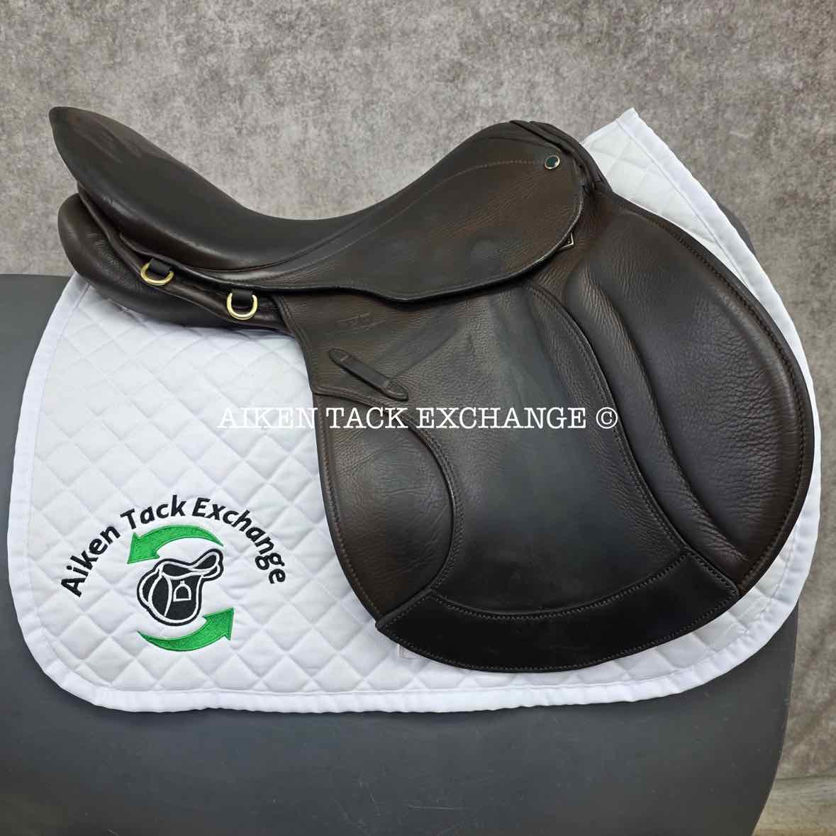 2007 Stubben Roxane Deluxe Jump Saddle, 18.5" Seat, 32cm Tree - Wide Tree, Wool Flocked Panels
