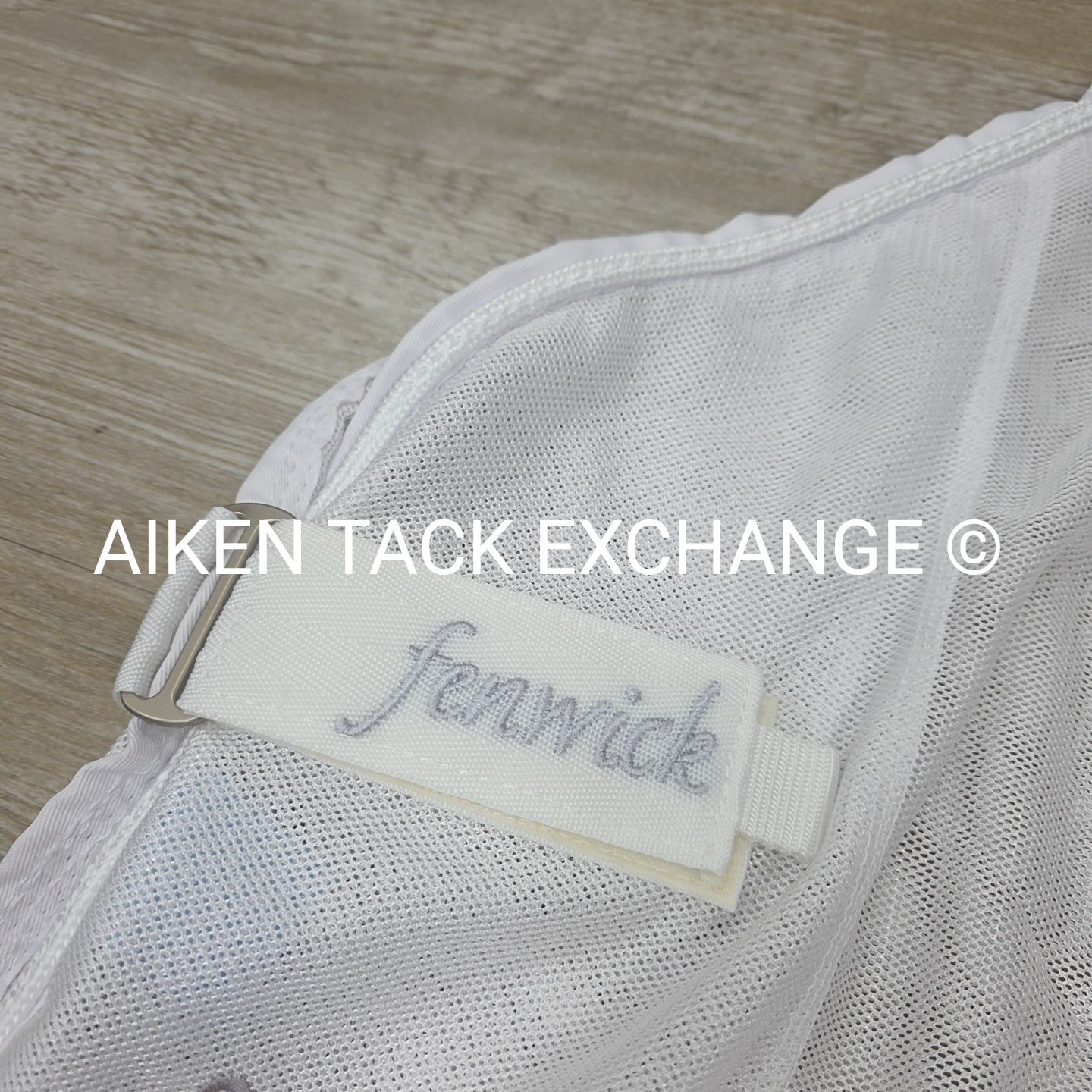 Fenwick Equestrian BodyGuard Mesh Cooler, White (has some marks) 62"