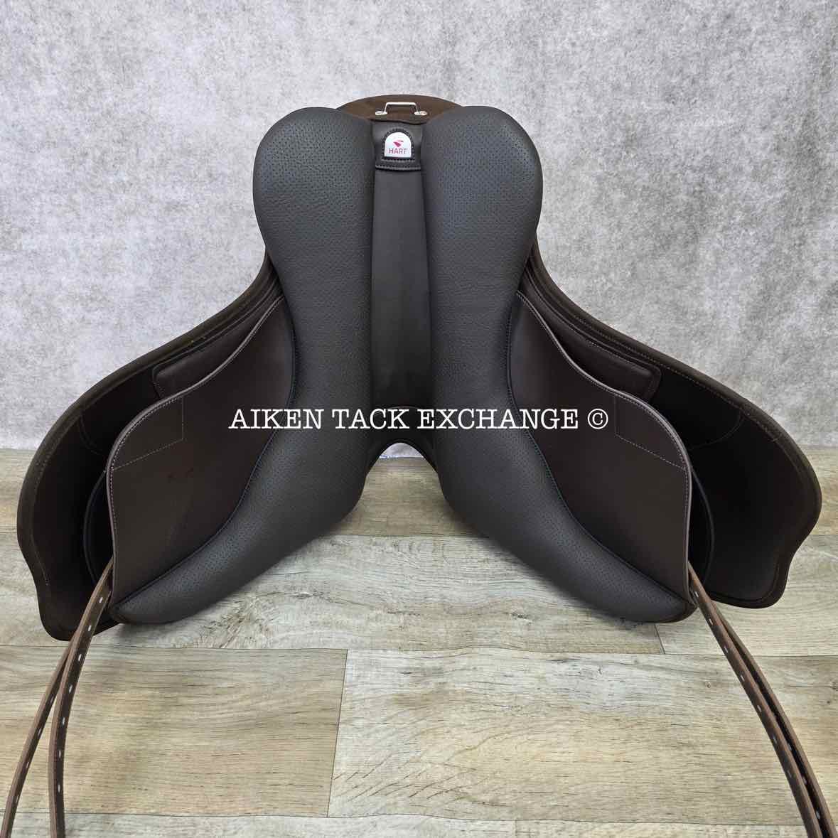 2024 Wintec Pro Endurance Saddle with HART, 18" Seat, Adjustable Tree - Changeable Gullet, CAIR Panels
