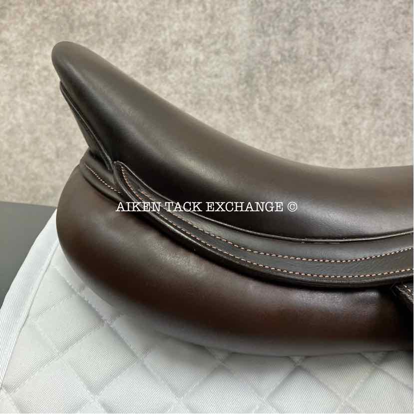2021 Ovation San Diego Close Contact Jump Saddle, 18" Seat, Adjustable Tree - XCH Changeable Gullet, Foam Panels