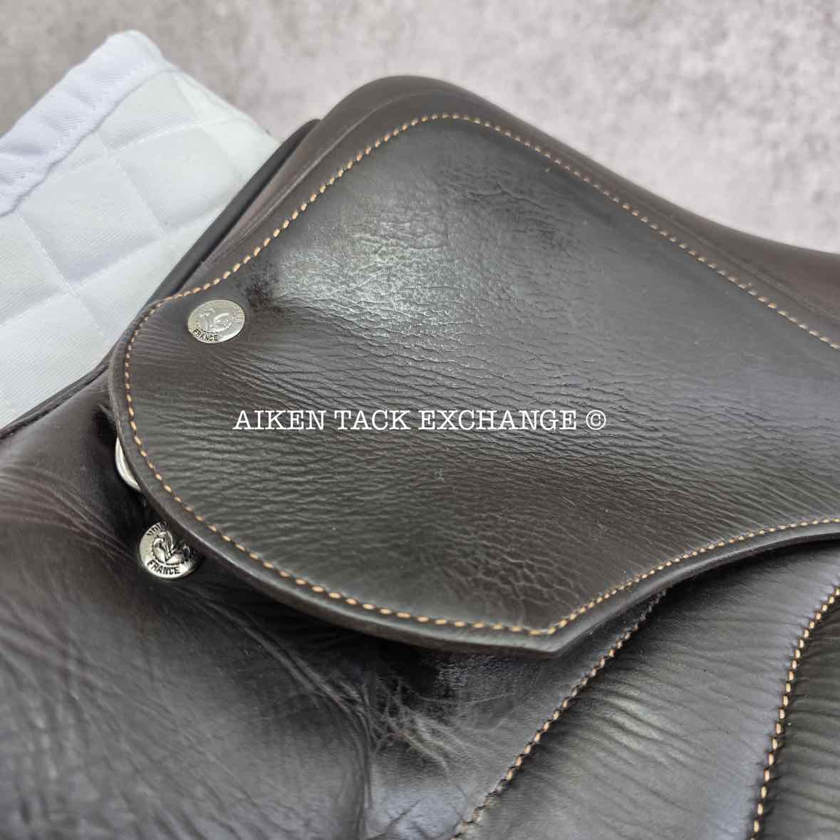 2018 Voltaire Palm Beach Close Contact Jump Saddle, 18.5" Seat, 3AAR Flap, M/MW Tree, PRO Panels, Full Buffalo Leather