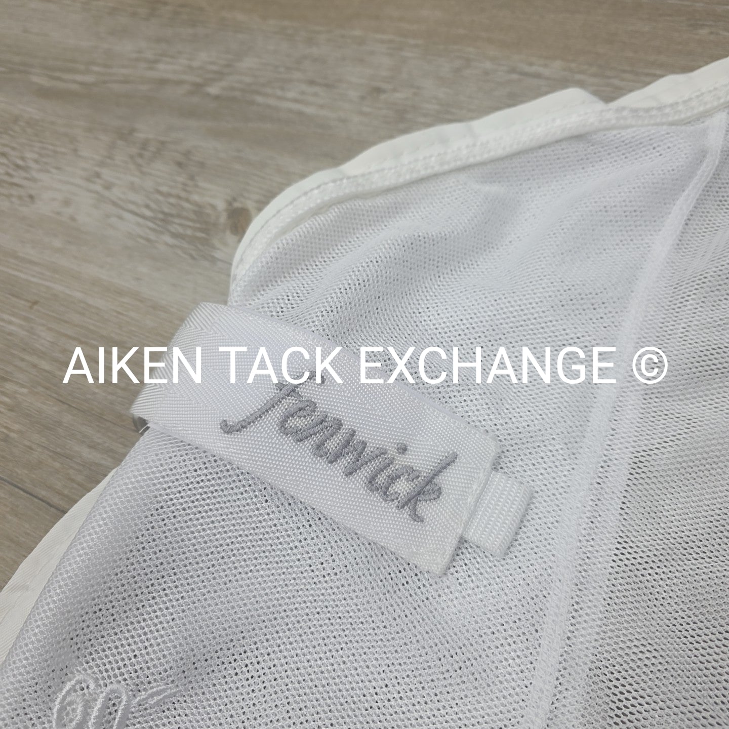 Fenwick Equestrian BodyGuard Mesh Cooler, White (has some marks) 60"