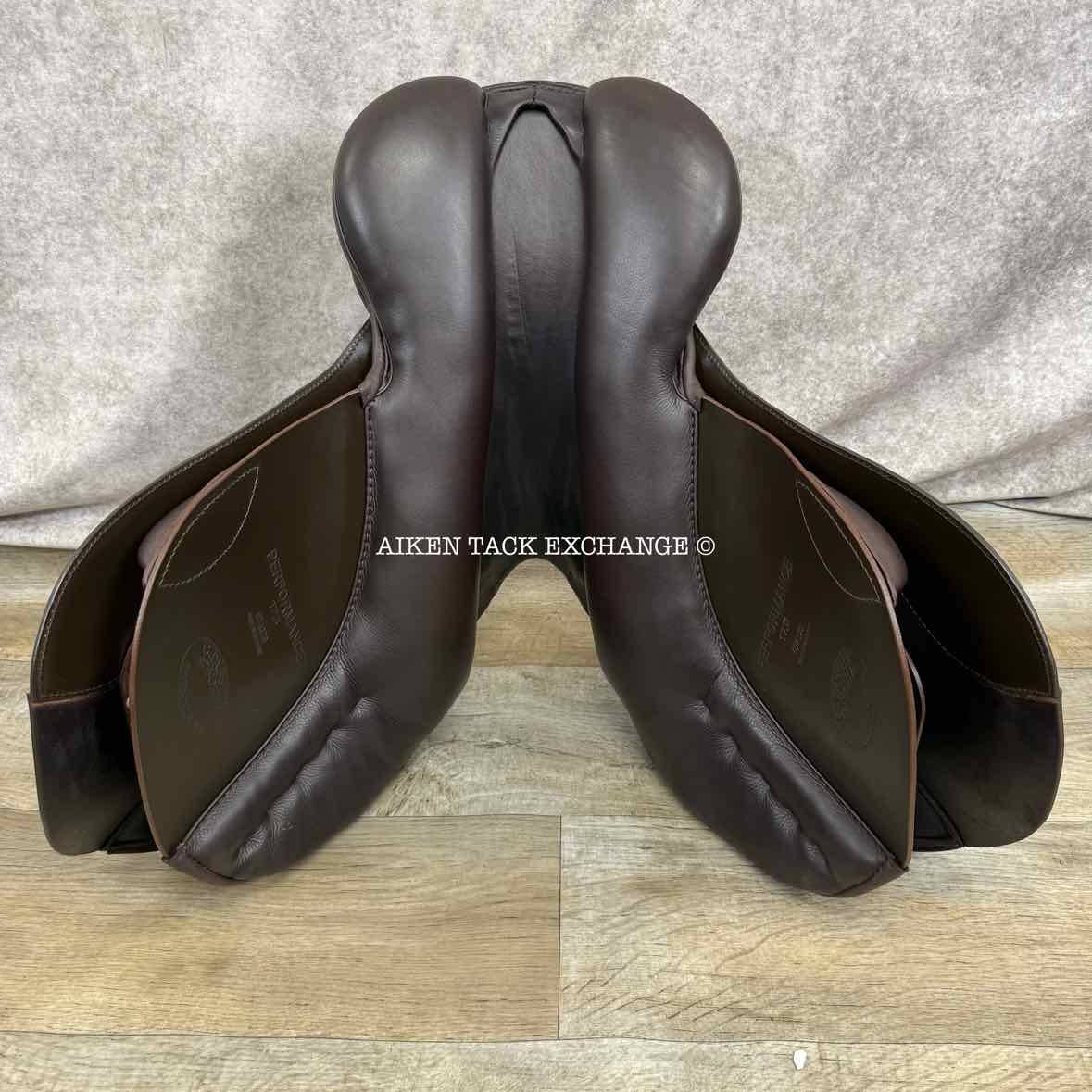2021 Passier Performance Jump Saddle, 17.5" Seat, Medium Wide Tree, Wool Flocked Panels