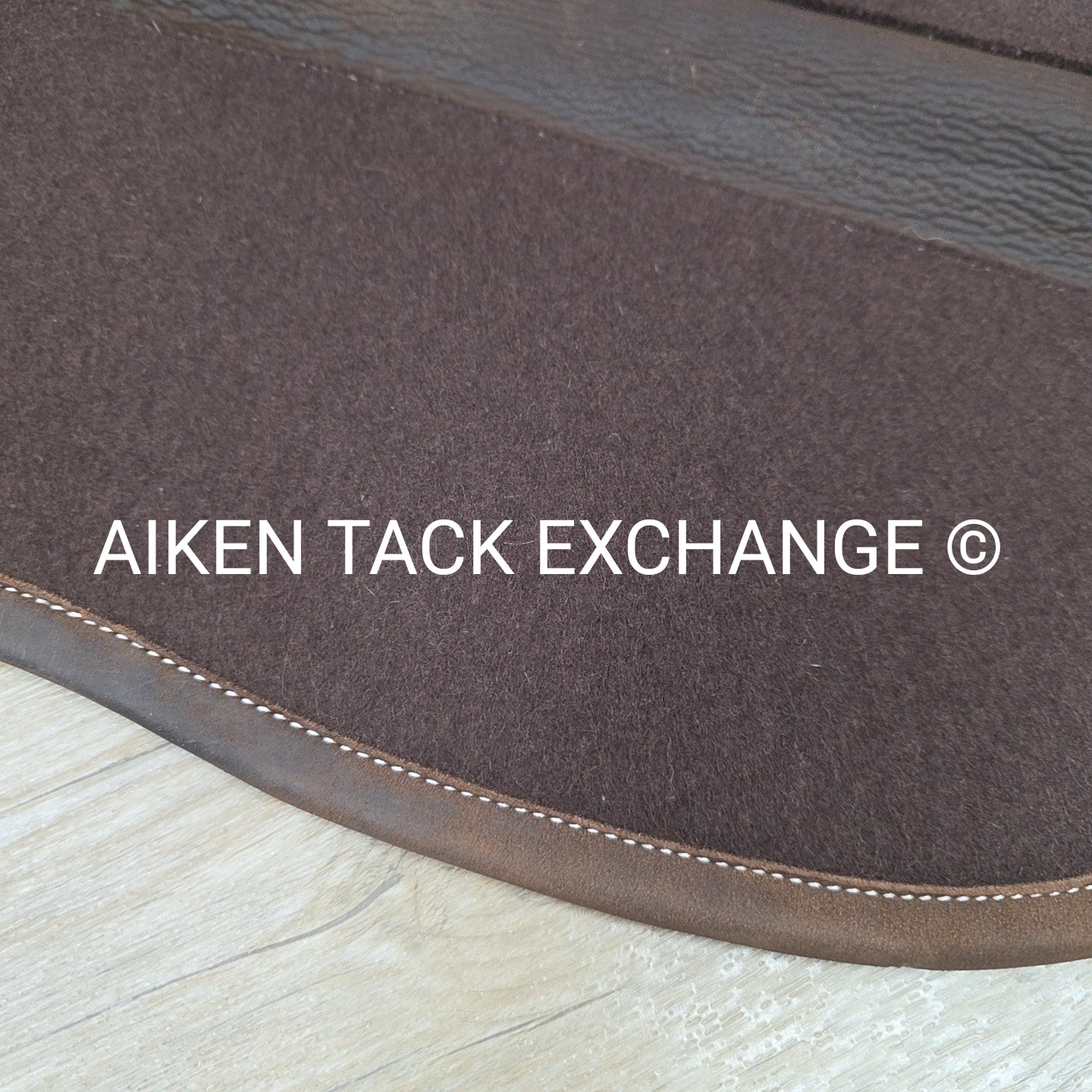 Voltaire Leather & Felt Half Pad, Size Large