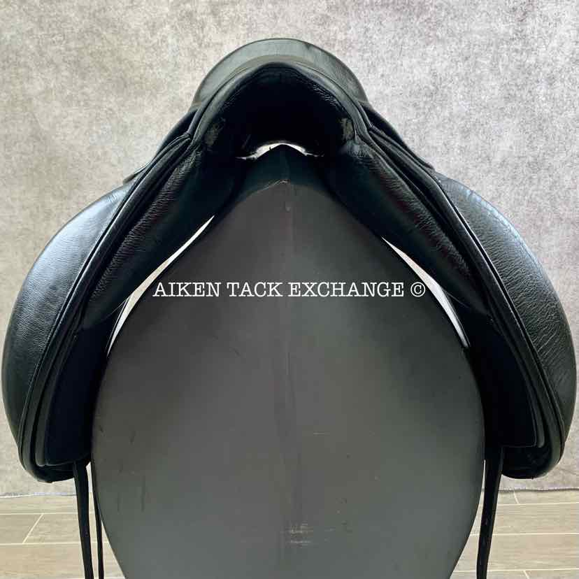 **SOLD** 2012 Stubben Genesis CL Deluxe Dressage Saddle, 17.5" Seat with Biomex, 30 cm Tree - Medium Wide, Wool Flocked Panels