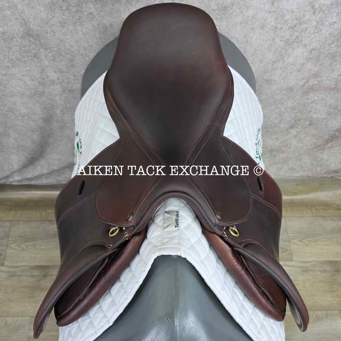 **SOLD** 2016 Ovation San Telmo Close Contact Jump Saddle, 17.5" Seat, Adjustable Tree - XCH Changeable Gullet, Foam Panels