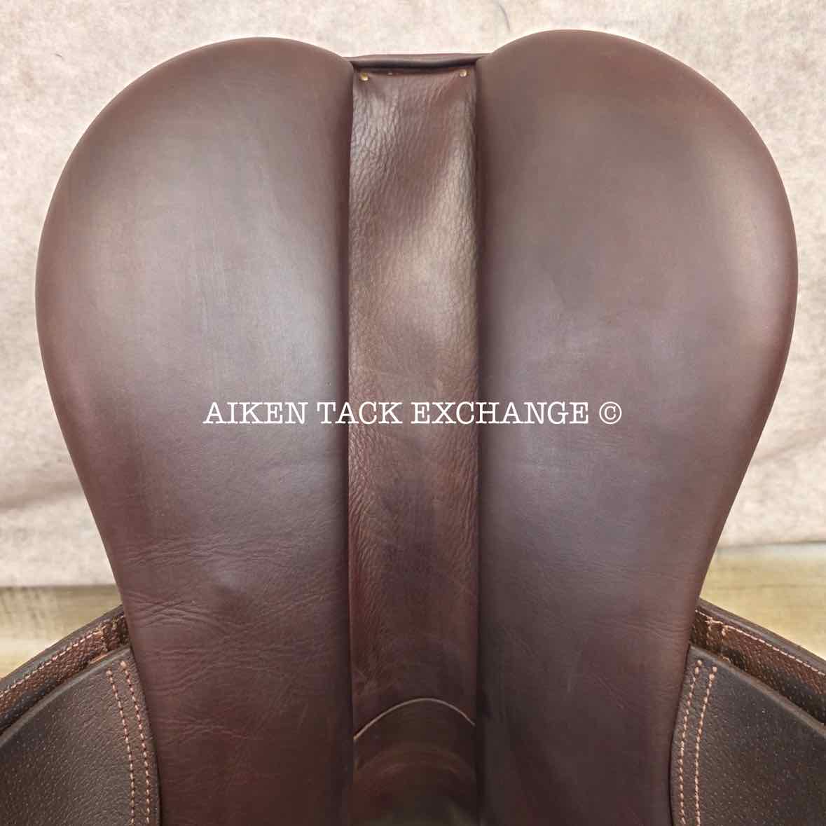**SOLD** 2016 Ovation San Telmo Close Contact Jump Saddle, 17.5" Seat, Adjustable Tree - XCH Changeable Gullet, Foam Panels