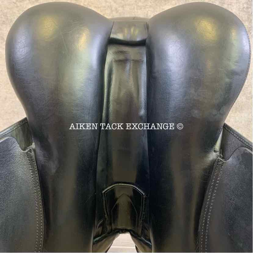 2012 Marcel Toulouse Marianne Platinum Genesis Dressage Saddle, 17.5" Seat, Adjustable Tree, Wool Flocked Panels