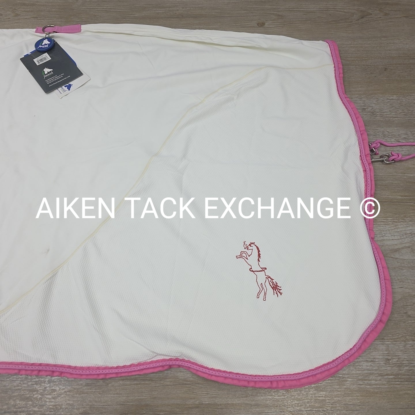 Fenwick Equestrian Pop Star Dress Sheet Sporty Cooler, 68"