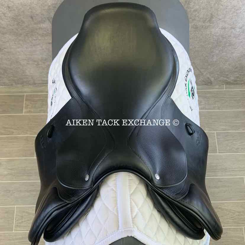 2014 CWD SE02 Close Contact Jump Saddle, 17" Seat, 2L Flap, Medium Wide Tree, Foam Panels