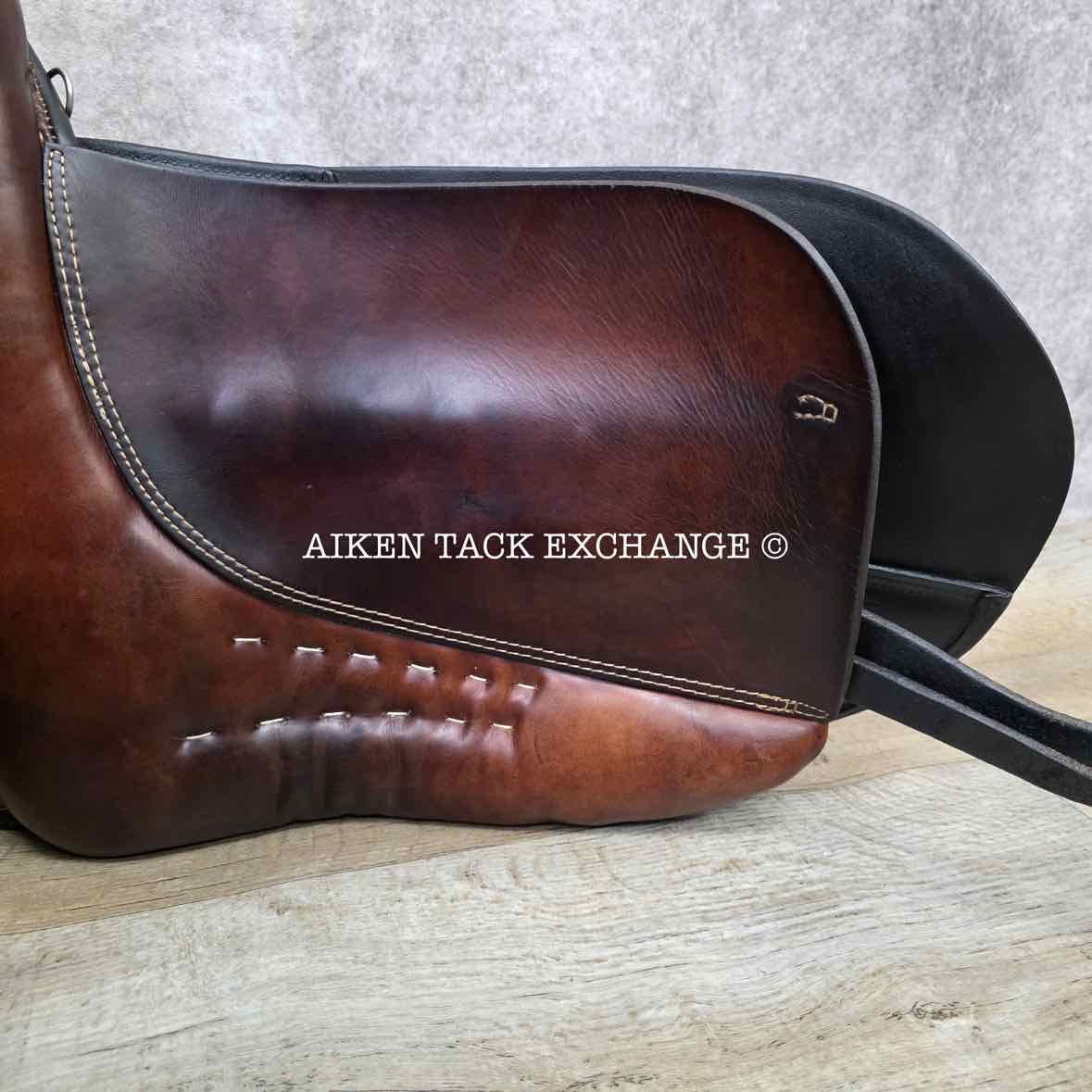 Stubben Tristan Dressage Saddle, 18" Seat, 31.5cm Tree - Medium Wide, Wool Flocked Panels
