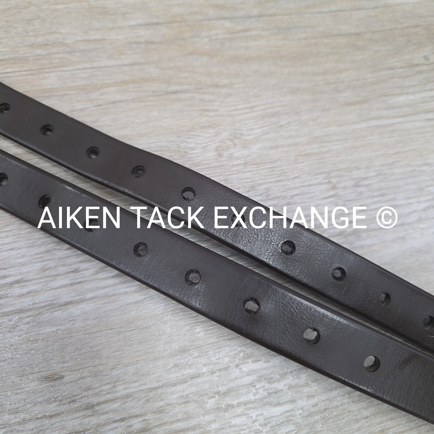 Wintec Synthetic Stirrup Leathers, Brown 54"