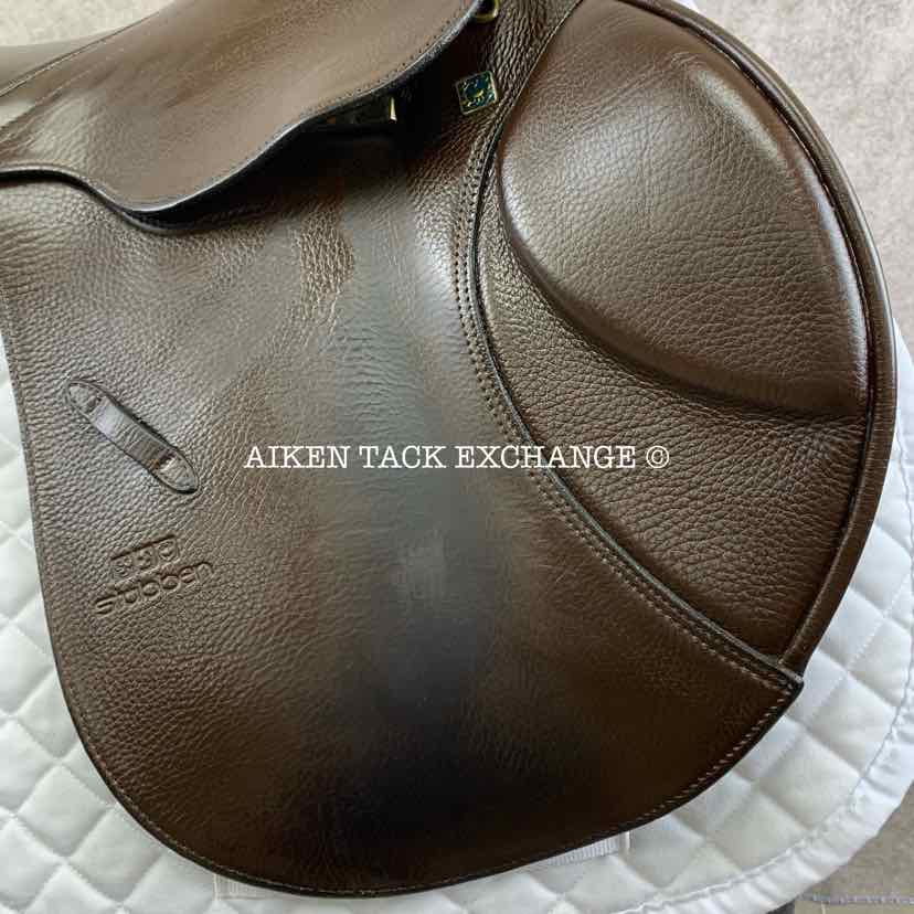 2011 Stubben Artus CS Deluxe Jump Saddle, 18" Seat, 28 cm Tree - Medium, Wool Flocked Panels
