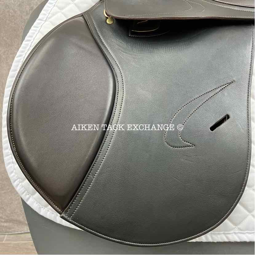 **On Trial** Adam Ellis Chloe Close Contact Jump Saddle, 17" Seat, Medium Wide Tree, Foam Panels