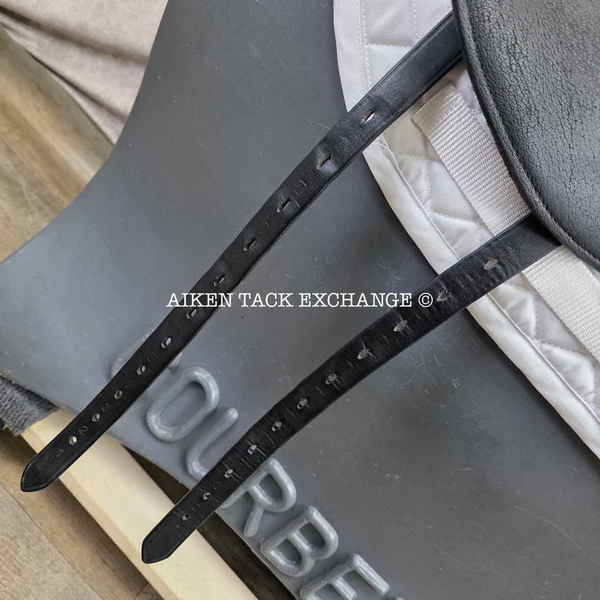 2020 Custom Saddlery Icon Flight Monoflap Dressage Saddle, 17" Seat, Adjustable Tree, Wool Flocked Panels
