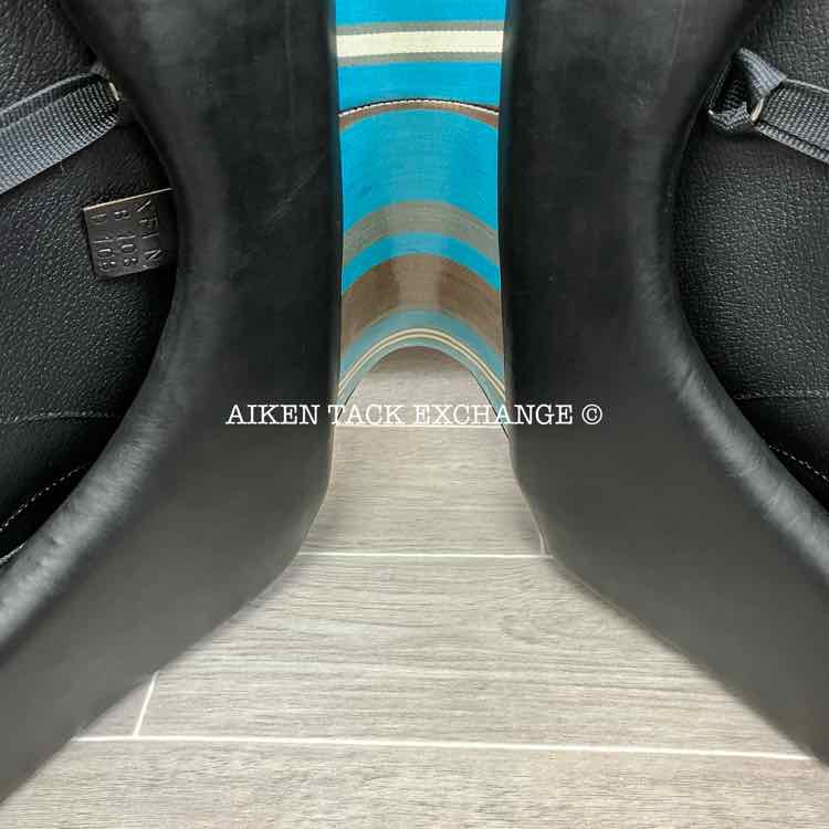 **SOLD** 2015 Voltaire Adelaide Monoflap Dressage Saddle, 17" Seat, 2A Flap, Medium Wide Tree, XFIN Panels, Full Buffalo Leather