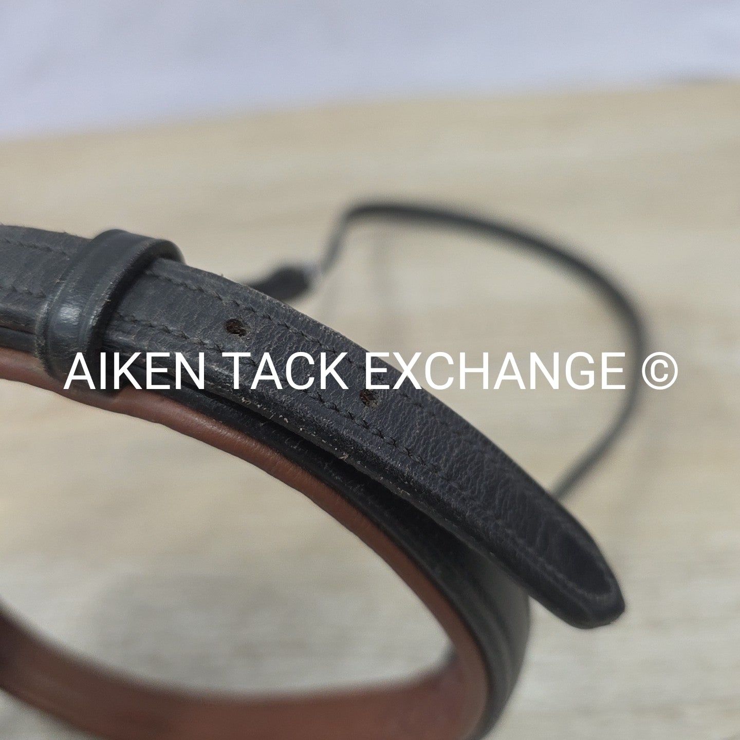 Bobby's English Tack Plain Raised Noseband, Black & Brown, Size Full