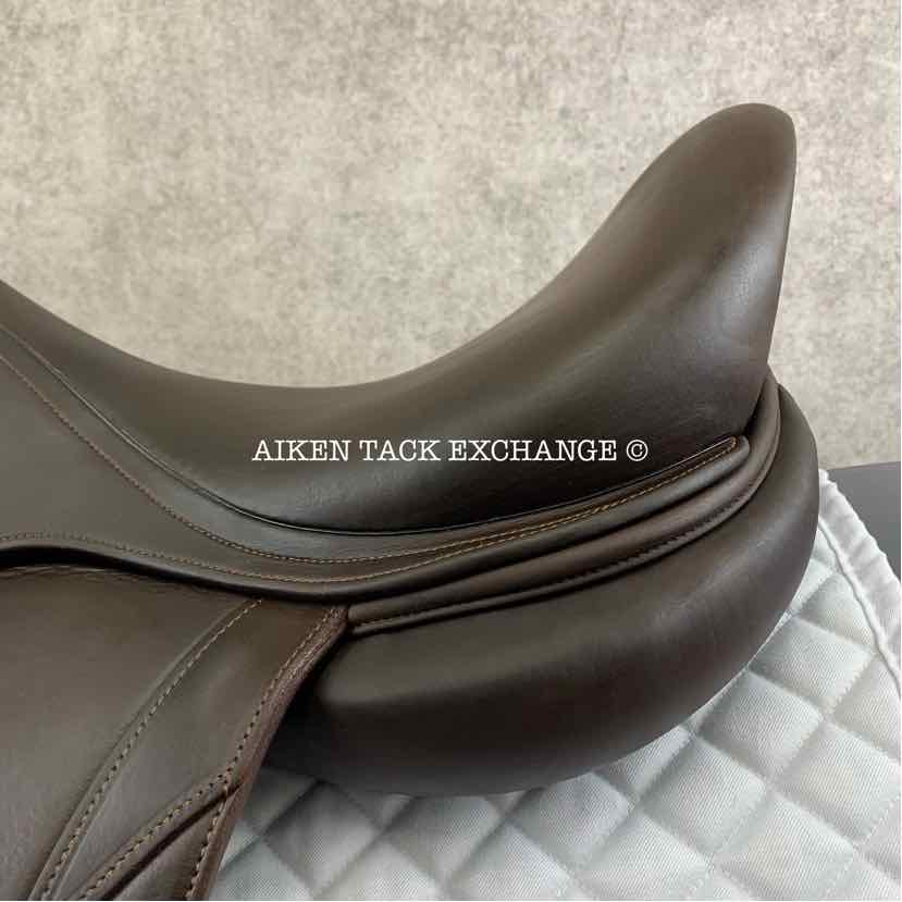 **SOLD** 2010 CWD SE05 Monoflap Dressage Saddle, 18" Seat, 4L Flap, Wide Tree, Foam Panels, Buffalo Leather