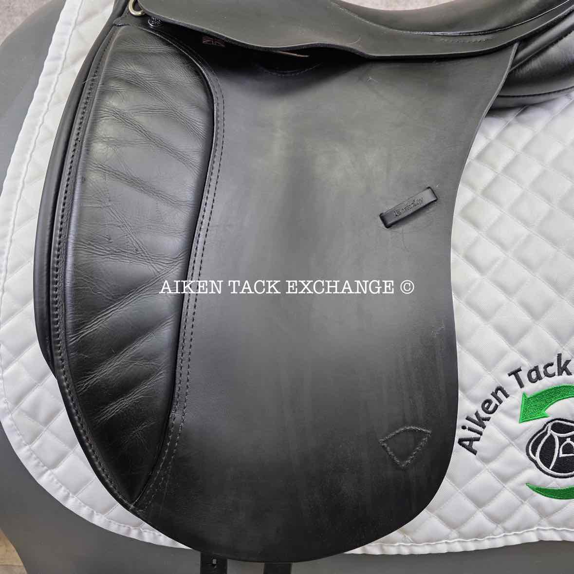 2013 Lovatt & Ricketts Berkeley Dressage Saddle, 17" Seat, M/MW Tree, Wool Flocked Panels