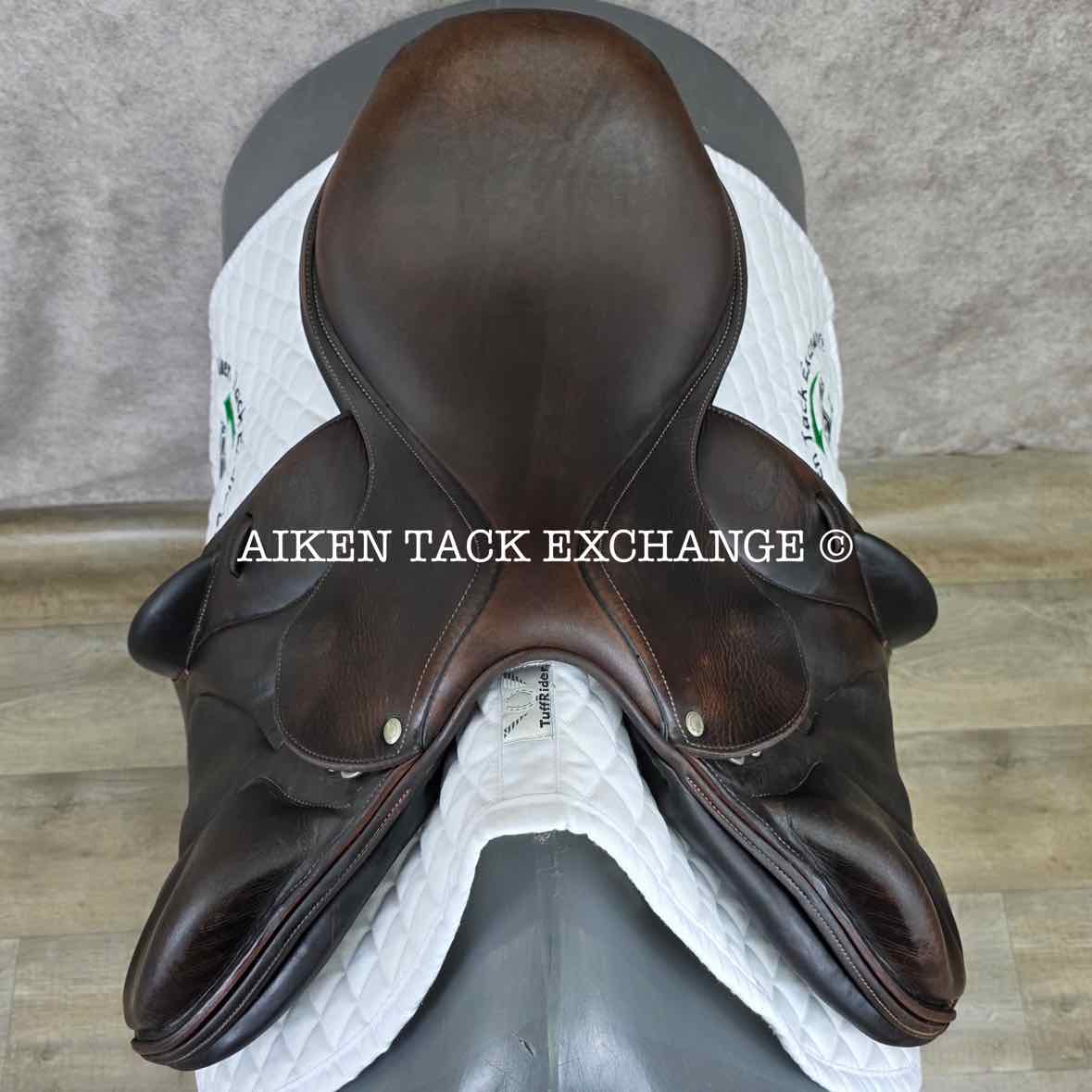 **SOLD** 2006 Devoucoux Chiberta Monoflap Jump Saddle, 17.5" Seat, 2A Flap, Medium Wide Tree, Foam Panels, Full Buffalo Leather