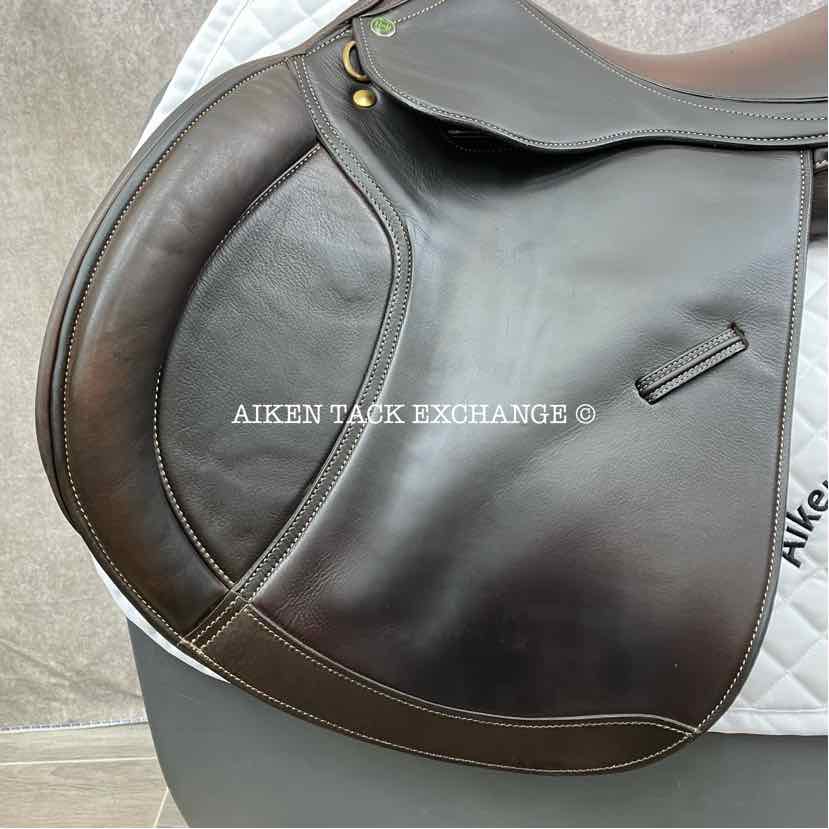 HDR Pro Concept Close Contact Jump Saddle, 18.5" Seat, 3.5 Fit - Wide Tree, Foam Panels