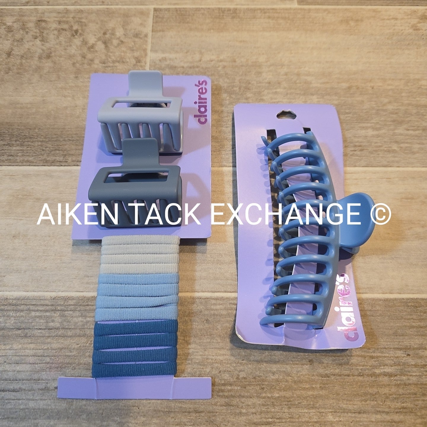 Claire's Hair Bundle - 3 Claw Clips, 1 Pack of Hair Ties