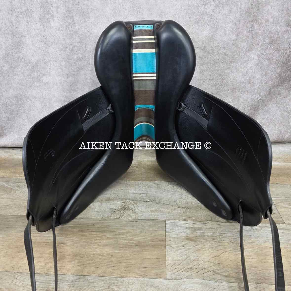 2015 Voltaire Adelaide Monoflap Dressage Saddle, 18" Seat, 3AA Flap, Medium Wide Tree, PRO Panels, Full Buffalo Leather