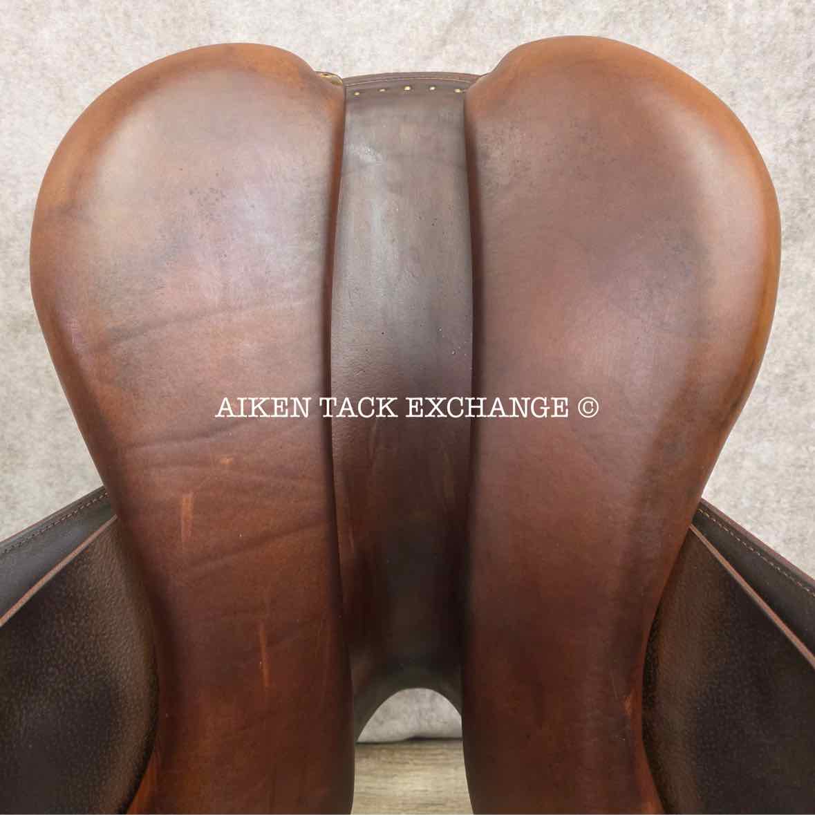 2015 Meyer Act 1 Close Contact Jump Saddle, 17.5" Seat, Medium Tree, Foam Panels