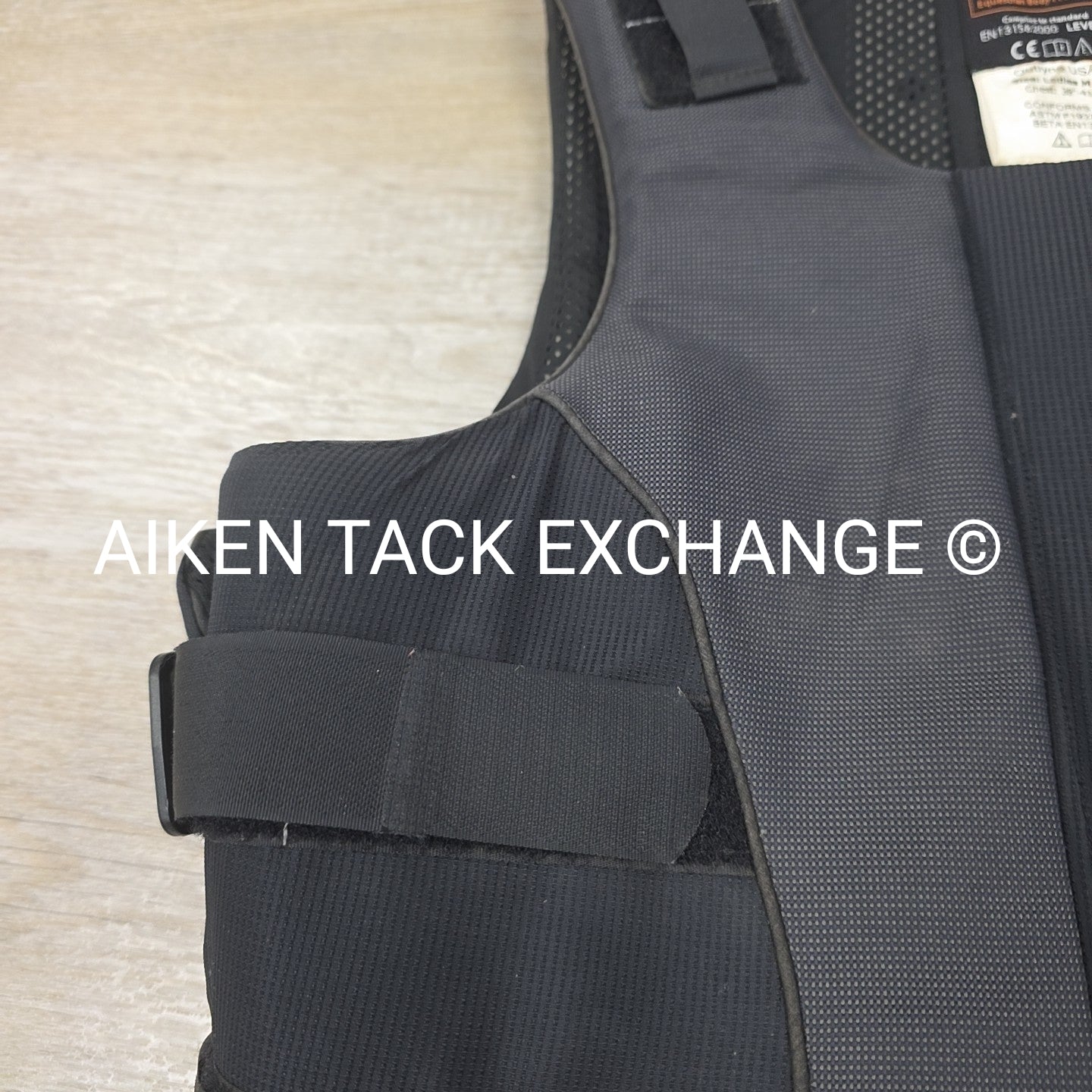 Airowear Outlyne USA Body Protector XC Safety Vest, Women's Medium