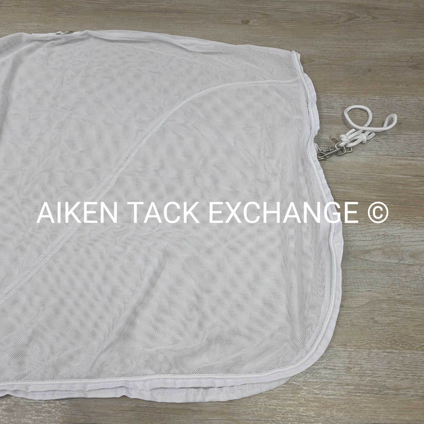 Fenwick Equestrian BodyGuard Mesh Cooler, White (has some marks) 62"