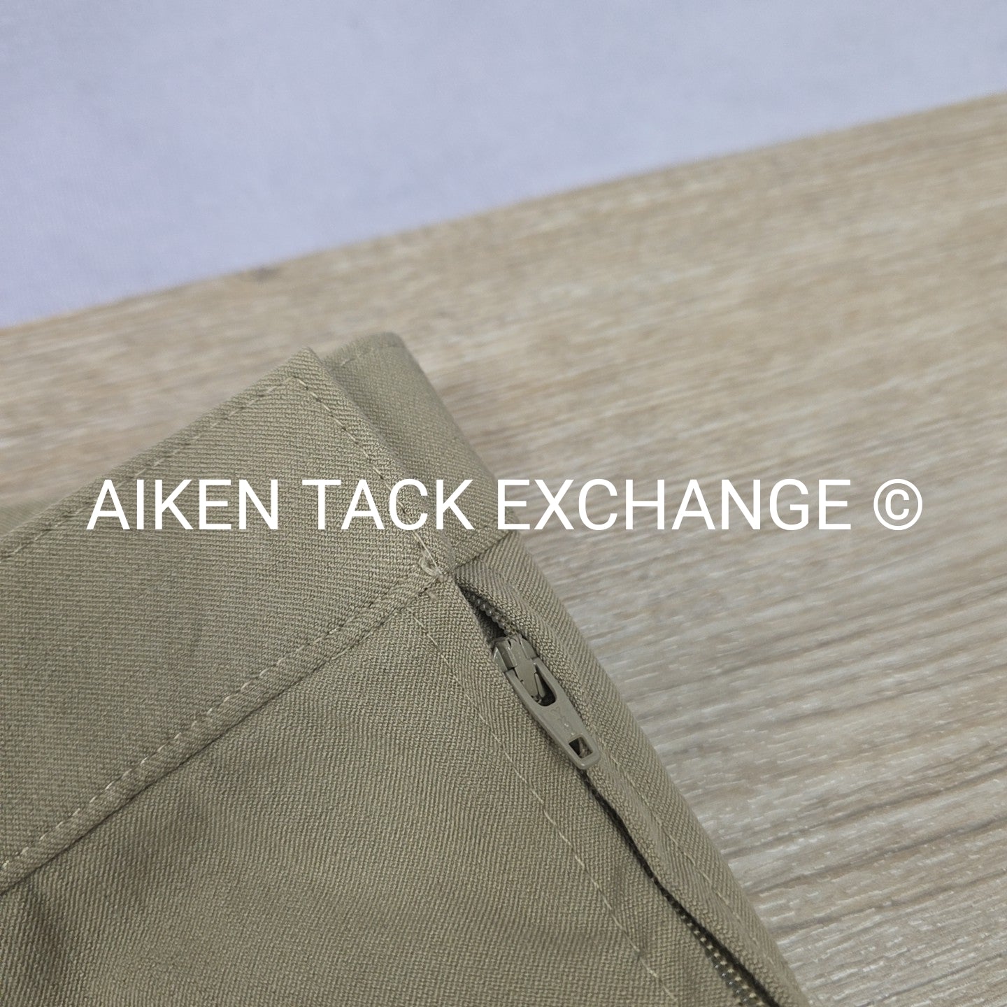 Ovation Knee Patch Side Zip Breeches, Size 30 L