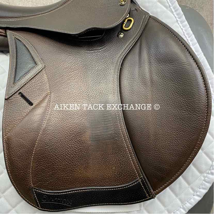 2013 Ovation San Diego Close Contact Jump Saddle, 17.5" Seat, Adjustable Tree - XCH Changeable Gullet, Foam Panels