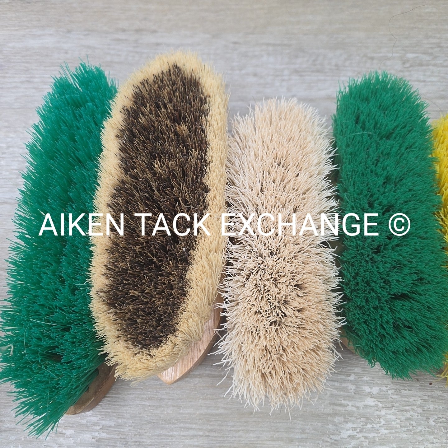 BARGAIN BUNDLE: 7 Grooming Brushes