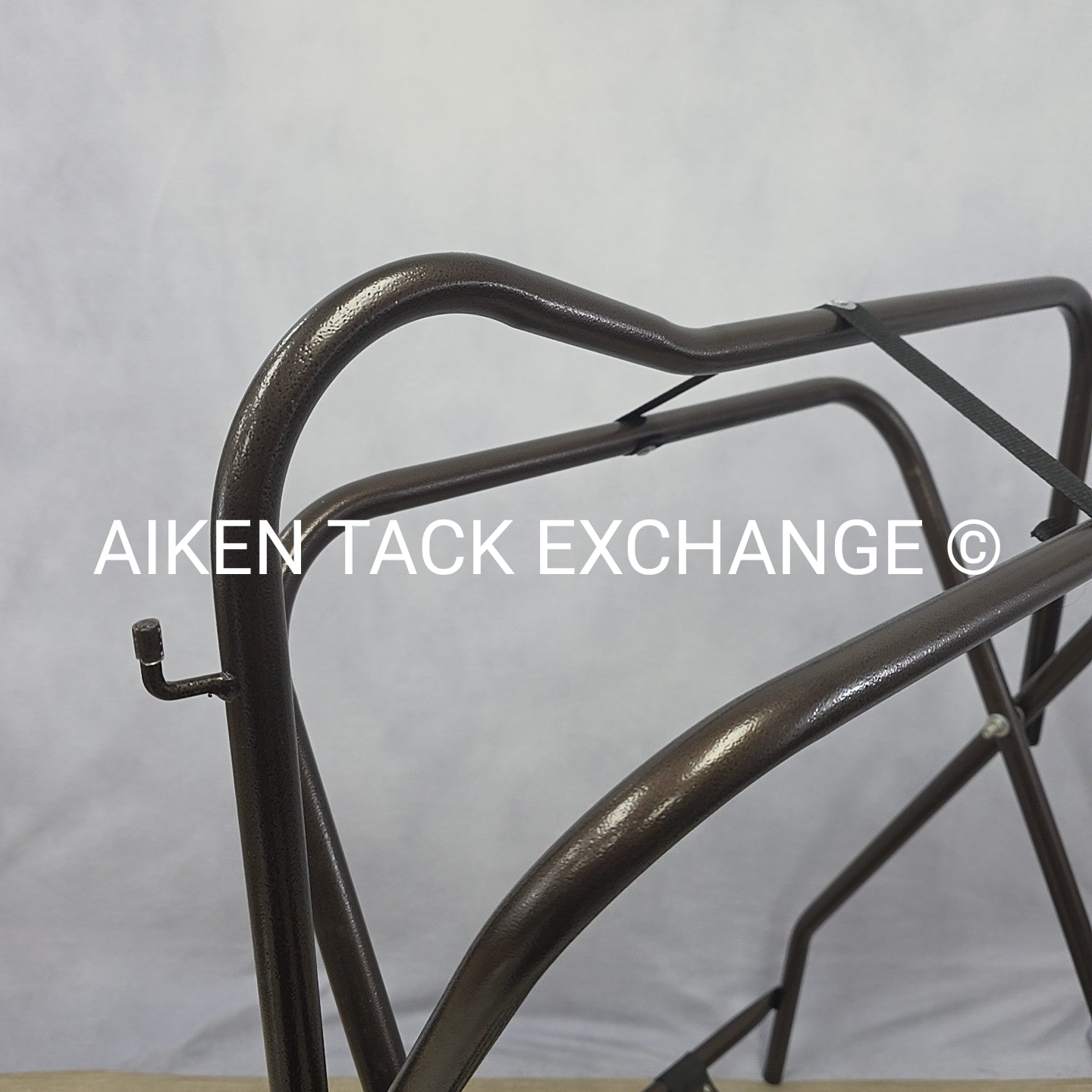 Folding Metal Saddle Stand