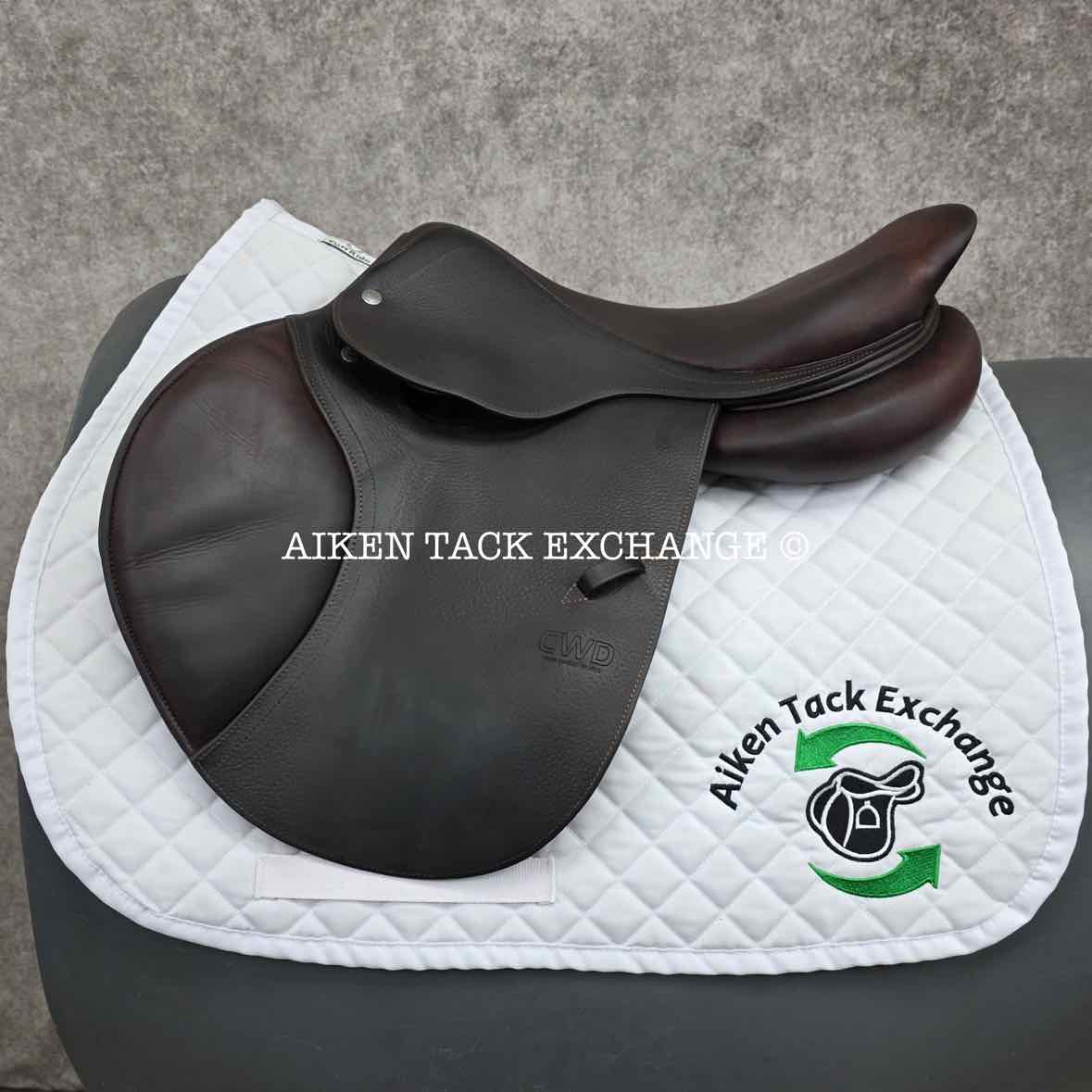 **SOLD** 2012 CWD SE02 Close Contact Jump Saddle, 17" Seat, 1C Flap, Medium Tree, Foam Panels