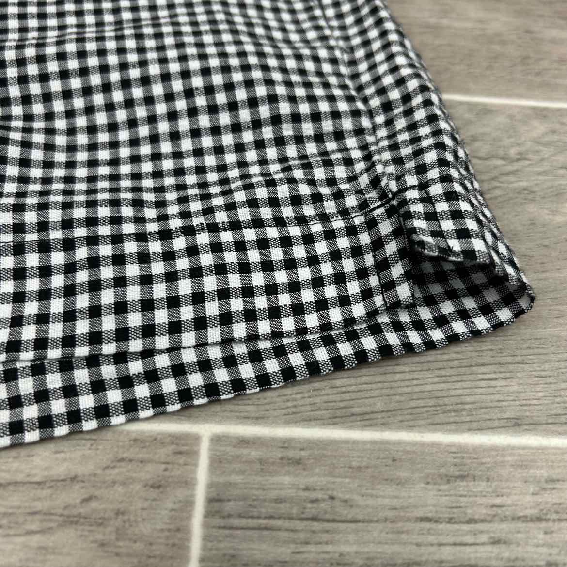 Jones & Co. Gray Houndstooth Shorts, Size 6