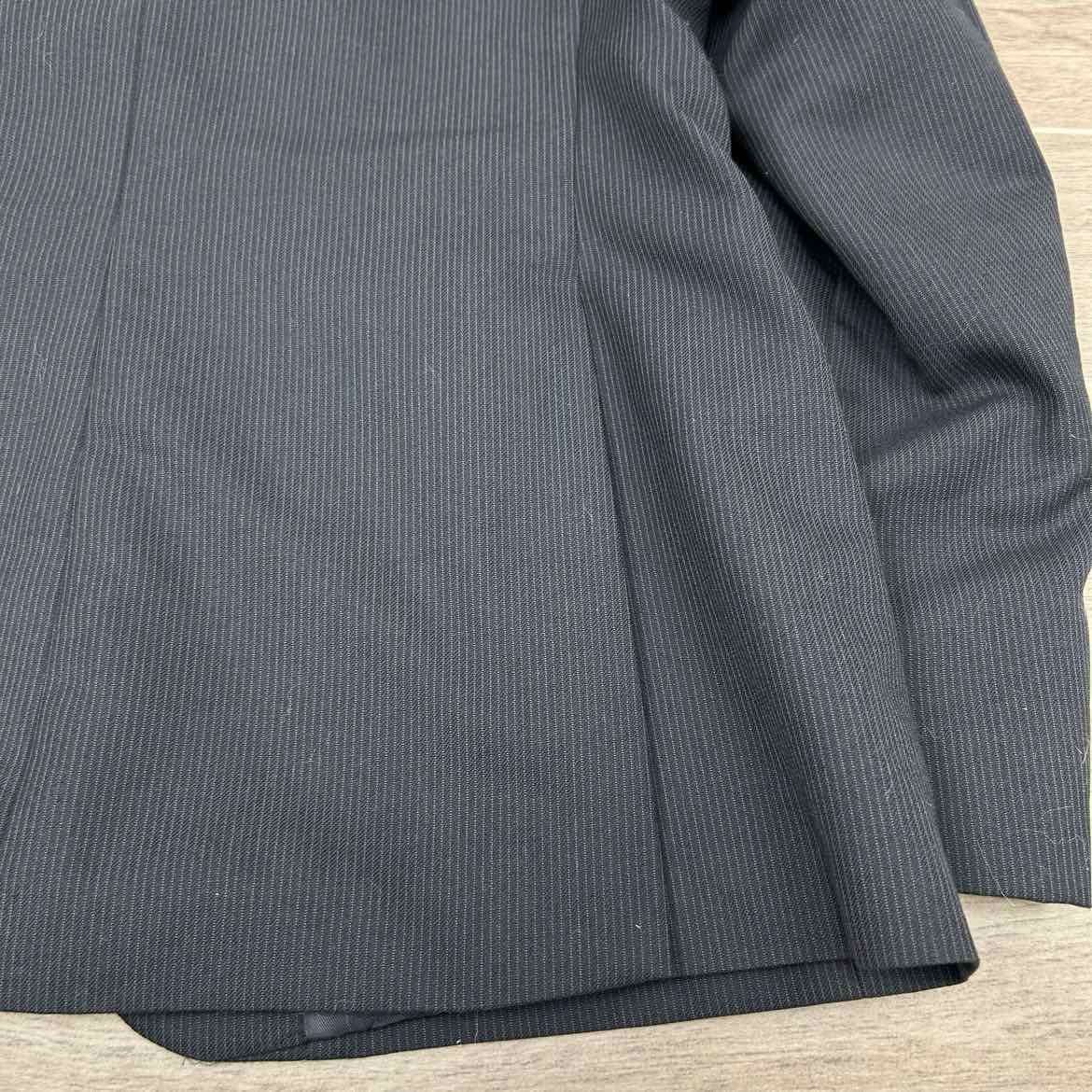 Tri-Umph Show Coat, Size 18 L