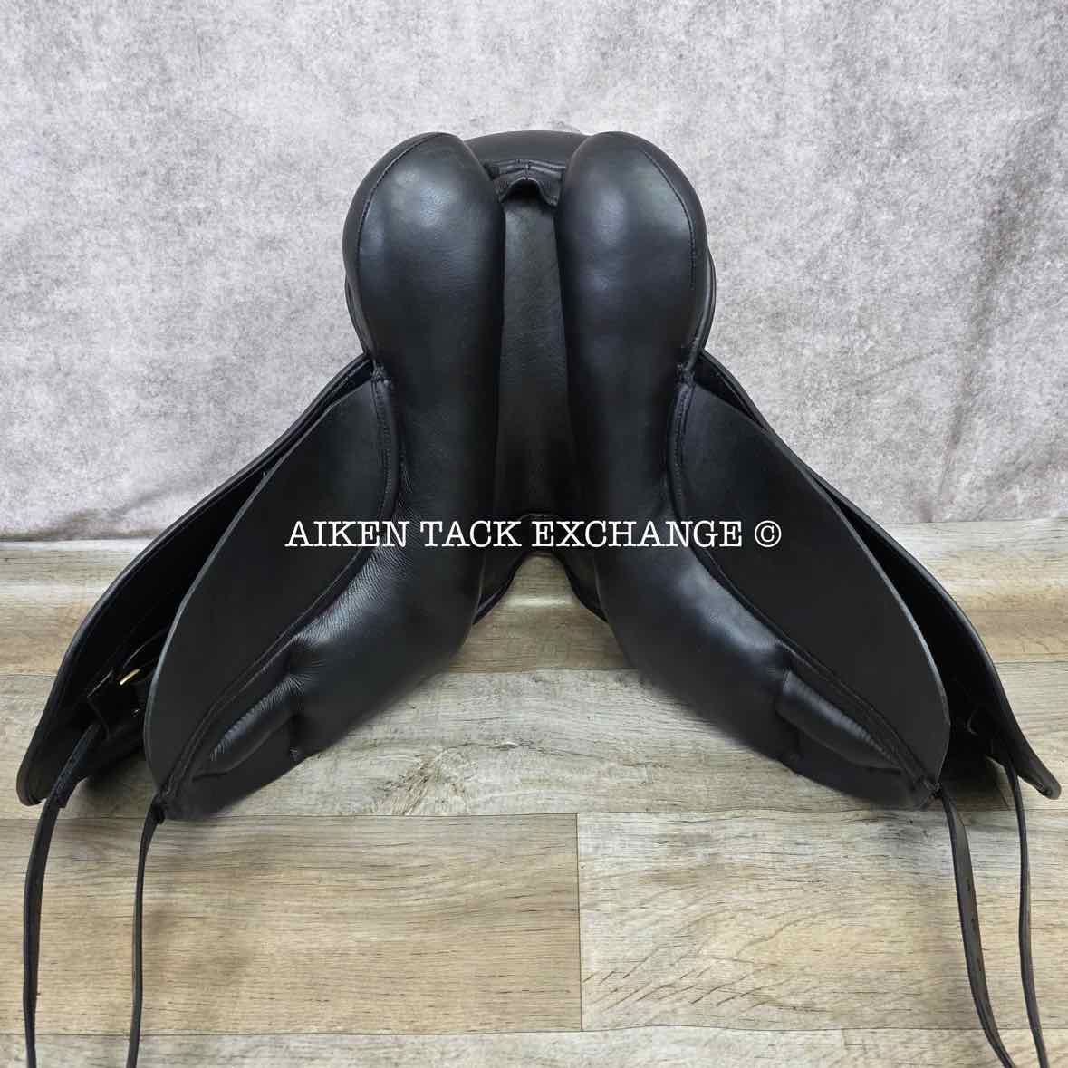 Sella Soleil Passagio Dressage Saddle, 17" Seat, XW Tree, Wool Flocked Panels
