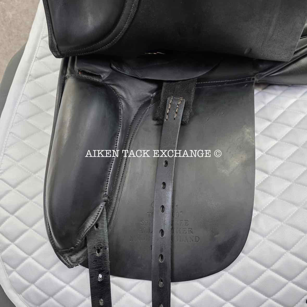 1998 County WB 2000 Dressage Saddle, 18" Seat, Medium Tree, Wool Flocked Panels